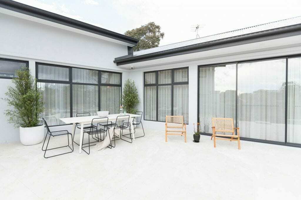 Homes by Howe, knock down rebuild, Weetangera, alfresco