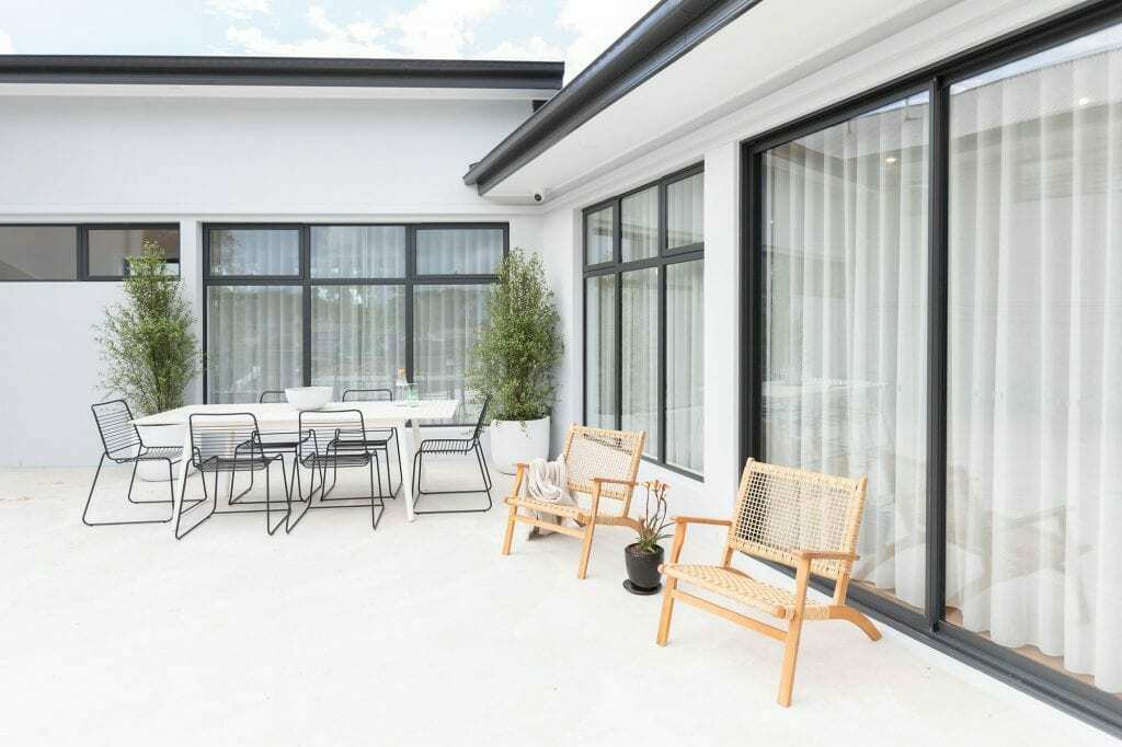 Homes by Howe, knock down rebuild, Weetangera, alfresco