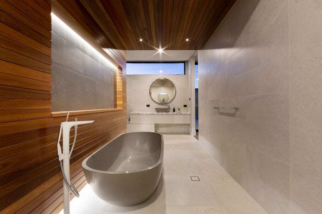 Homes by Howe, knock down rebuild, Griffith, ensuite