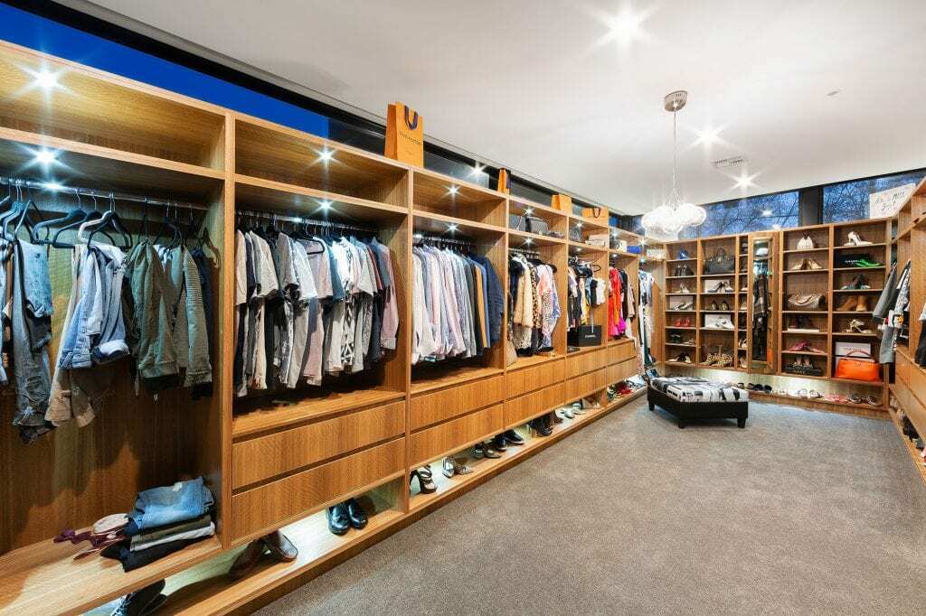 Homes by Howe, knock down rebuild, Griffith, walk-in-wardrobe
