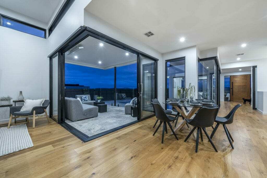 Homes by Howe, new build, Denman, alfresco